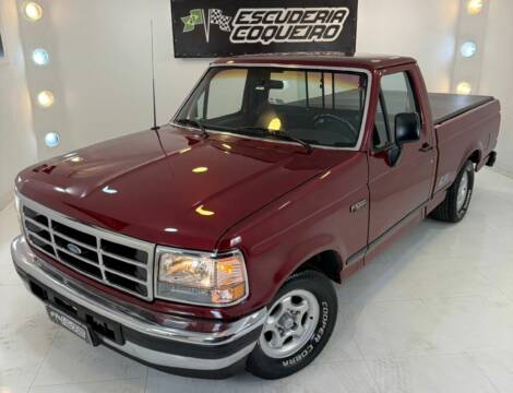 FORD F1000 4.9i