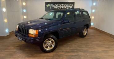 JEEP GRAND CHEROKEE V8 5.2