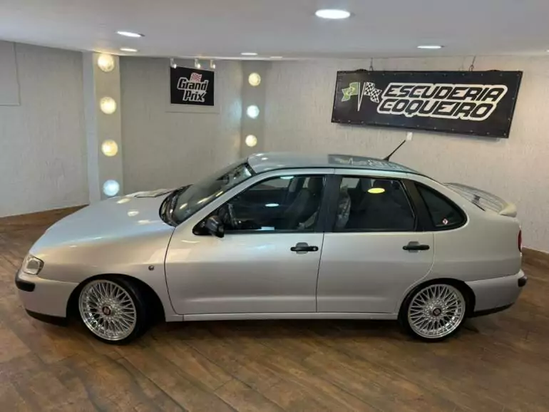 SEAT CÓRDOBA 1.6 SR