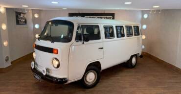 VW KOMBI 1600